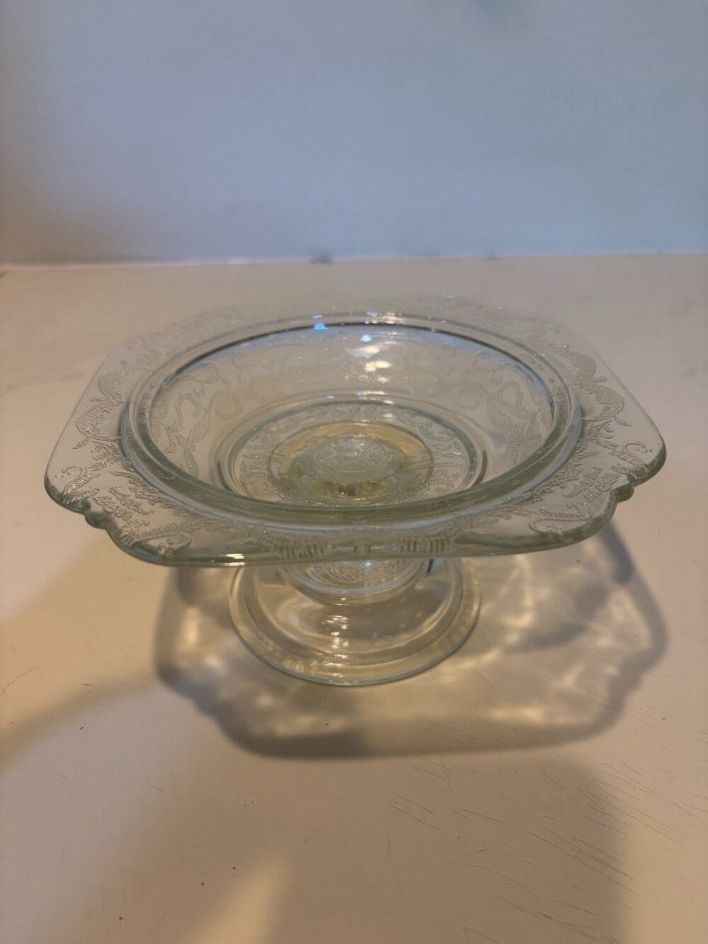 VINTAGE FEDERAL GLASS COMPANY CLEAR *MADRID* SERVING PEDESTAL CANDY DISH 6 3/4"